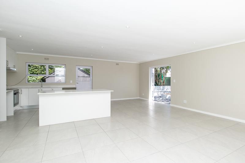 4 Bedroom Property for Sale in Tokai Western Cape